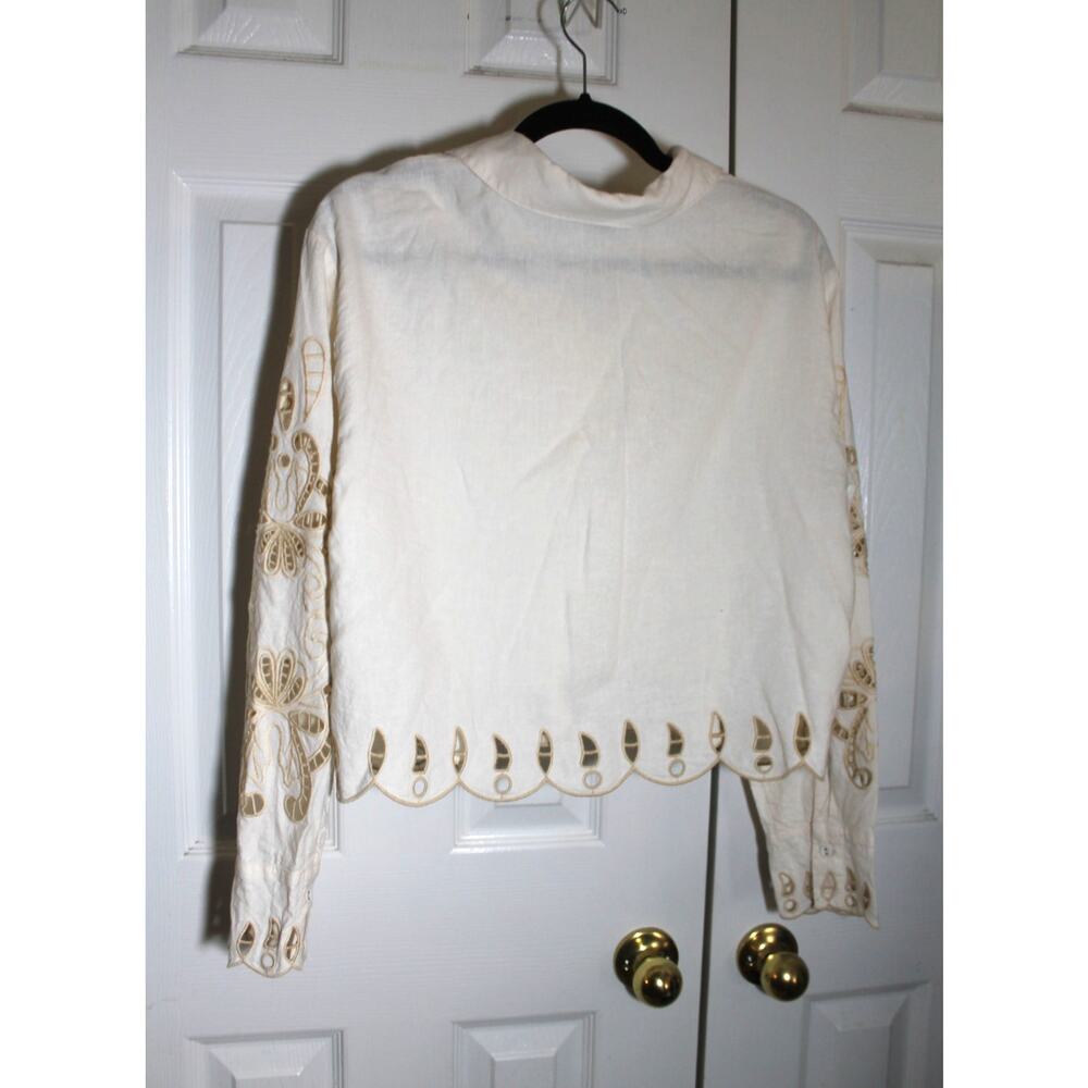 Christian Lacroix Ivory Linen Blend Blouse w/ Cutwork Lace sz M - Picture 3 of 4